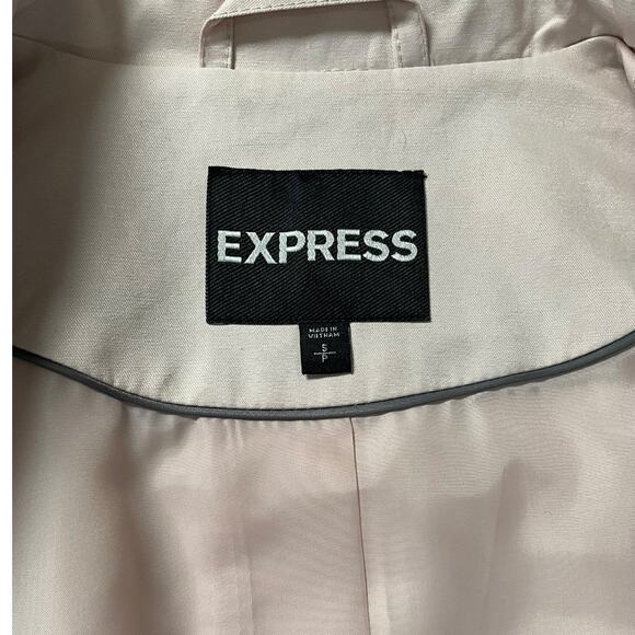 Express Light Blush Belted Trench Coat Size Small light weight New Without Tags - Picture 6 of 11